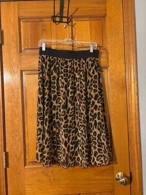 LuLaRoe Lola Leopard Print Mesh Midi Skirt Size M